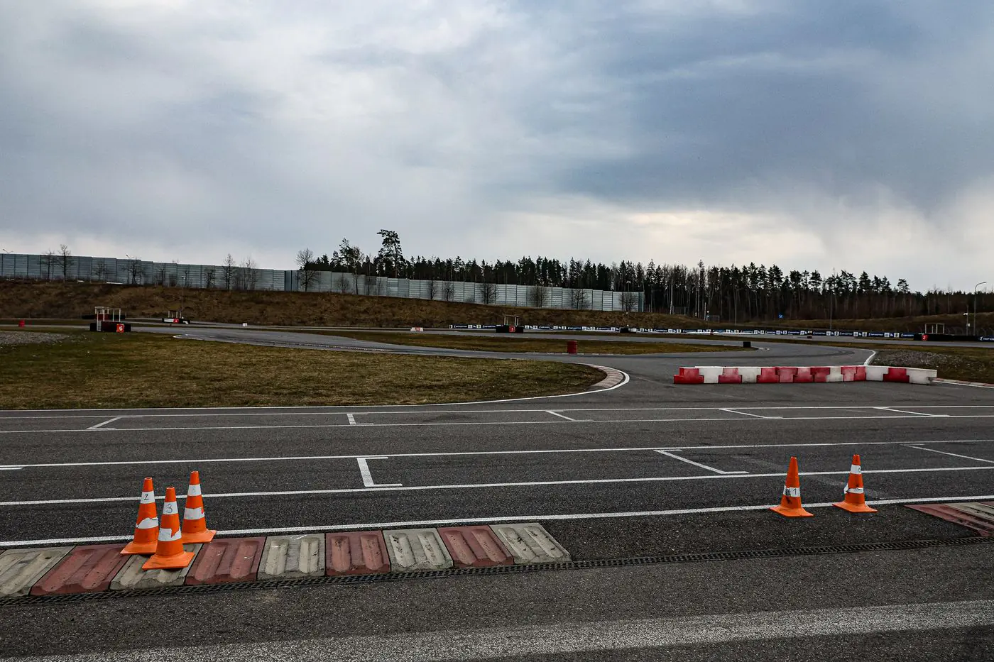 &laquo;Китай&raquo; наступает на пятки топам: сравниваем шины на автодроме, фото 20