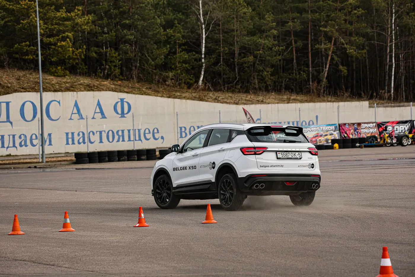 &laquo;Китай&raquo; наступает на пятки топам: сравниваем шины на автодроме, фото 27