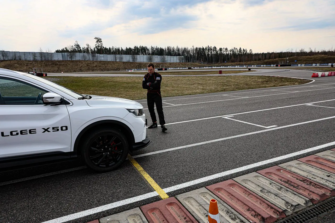 &laquo;Китай&raquo; наступает на пятки топам: сравниваем шины на автодроме, фото 22